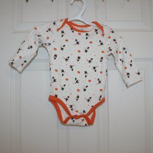 3/$20 Unisex Halloween baby onesie 9 months